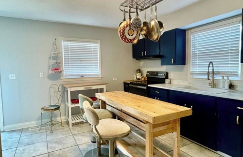Wilder Park Condo | Unique and Spacious Derby, UofL & Expo Flat