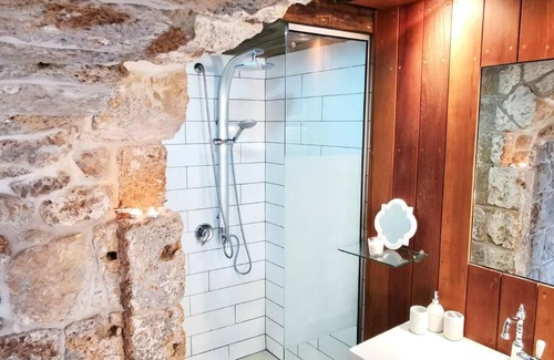 Acre Old City Apartment | Unique apartment with jacuzzi