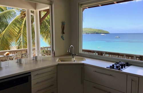 Les Anses-d'Arlets Villa | Unique dream villa in Martinique, infinity pool, sea view + beach access