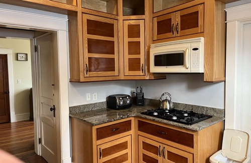 Maryville House | Unique Loft in the Heart of Downtown Maryville