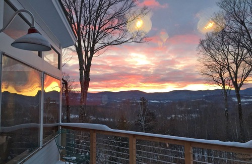 Warren House | Unique mountain side home 1 mile from Sugarbush Ski & Golf Resort
