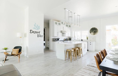 Cox Heights House | Unique Old Town Scosttdale Home w/Heated Pool