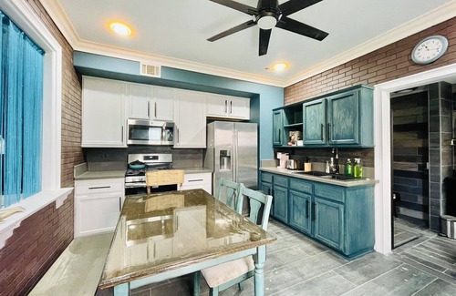 Oxnard Apartment | Unique place with style