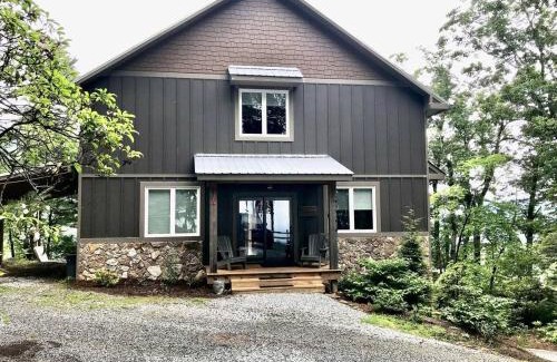 Apple Ridge Villa | Unique Rustic Barn Theme home Amazing views! Luxe