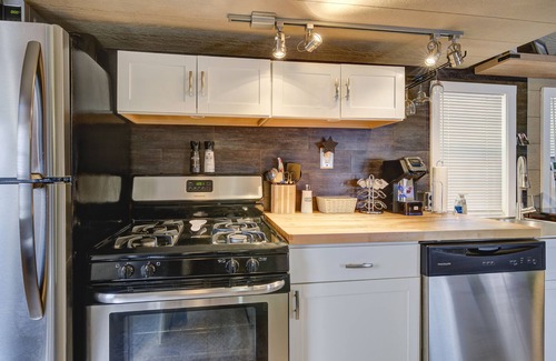 Bristol House | Unique tiny home just minutes from Bristol Motor Speedway
