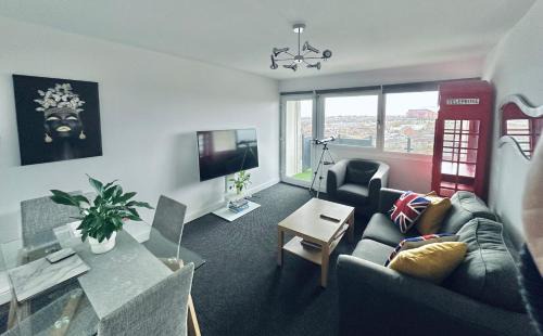 Everton Apartment | Unique view of Anfield stadium - Charming 2 bedroom apartment in Liverpool with parking