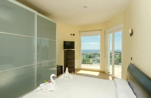 Benimeit Villa | Unique villa in Moraira with infinity pool