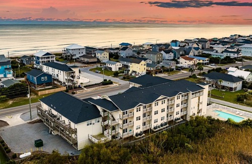 Surf City House | Unit 101D at Tiffany's Motel