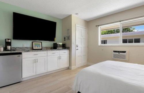Croissant Park Apartment | Unit 2 Perfect Studio in the Heart of Fort Lauderdale