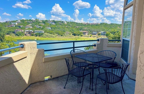Highland Lake Estates Condo | UNIT 2305 1 Bed 1.5 Bath on Lake Travis