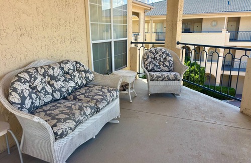 Highland Lake Estates Condo | UNIT 2305 1 Bed 1.5 Bath on Lake Travis