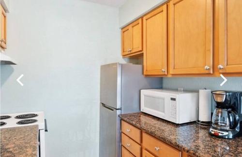 Nokomis Apartment | Unit 32: Bayside One Bedroom