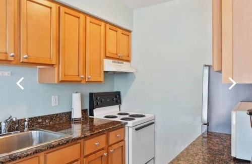 Nokomis Apartment | Unit 32: Bayside One Bedroom