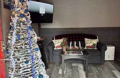 Maryville Bed & Breakfast | Unit #6 Jedi’s Fall - Dragon Depot at Dragon City