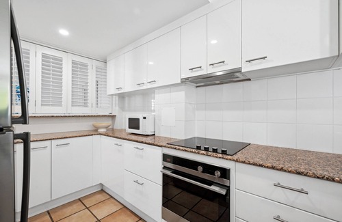 Noosaville Villa | Unit 6 - Villa Aqua 6 - - Riverfront Noosaville
