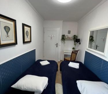 Mirow Apartment | UnitApartament Warszawa Centrum Room in Apartment by Metro Rondo ONZ Super wygodne noclegi zapraszamy