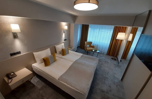 Cluj-Napoca Hotel | Univers (T)