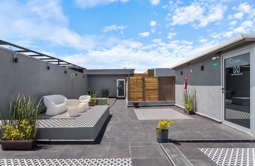 Downtown Queretaro Apartment | Universidad by Homirent