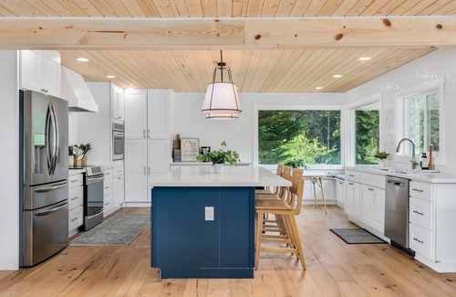 Cloverdale House | Unmatched Multi-Home Estate on Private Lake w/Sandy Beaches, Hot Tubs, Fire-Pit, 1 Mile to Beach