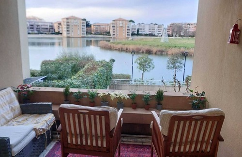 Port Ariane Apartment | Unobstructed view 10 minutes from the beach