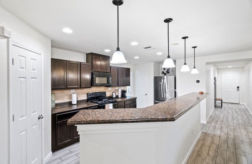 San Antonio House | Unwind In Style And Comfort 3 Bedroom Home by RedAwning