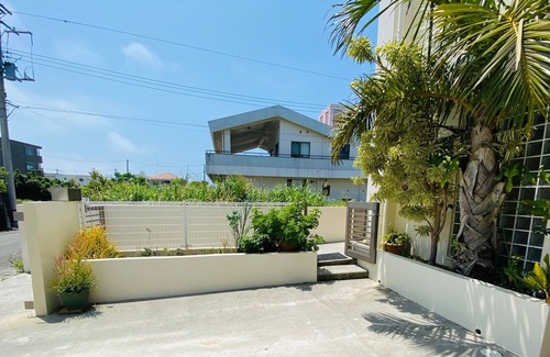 Gima House | Up to 12 people can stay 150 4 bed room roof / Nakagami-gun Okinawa