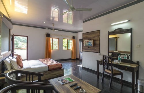 Lakkidi Hotel | Upavan Resort