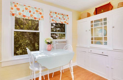 Midtown House | Updated 1930s carriage house in Ardsley Park