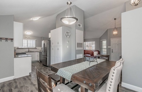 Lewisville House | Updated 3/2 in a quiet neighborhood close to dining and shops