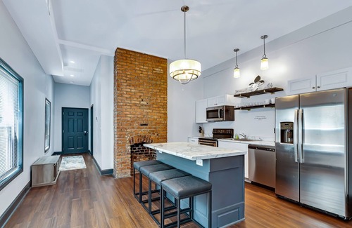 Shelby Park House | Updated 3 Bedroom Centrally Located Near Downtown