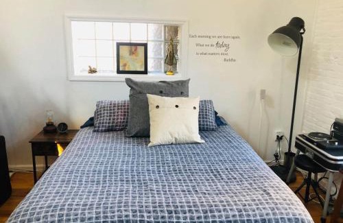 North Bergen Apartment | UPDATED Amazing Bi -Level Condo minutes from water views of New York City