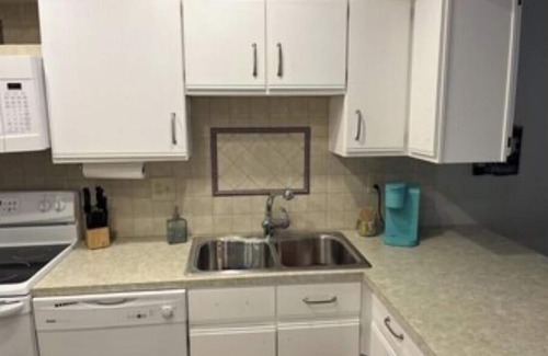 Port Clinton Condo | Updated condo, two master suites with king beds, private balcony