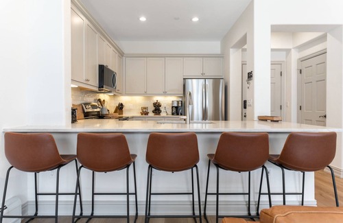 Avon Condo | Updated Condo with Great Amenities - Perfect for Family & Mountain Exploring