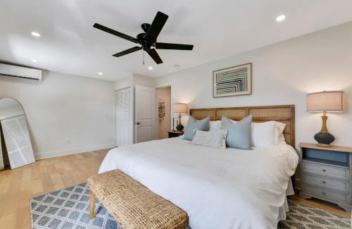 Stuart House | Updated Cottage on Pine Ave