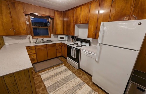 Cuba Cottage | Updated Cuba Lake Retreat. Pontoon Available