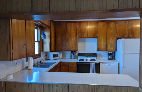 Cuba Cottage | Updated Cuba Lake Retreat. Pontoon Available
