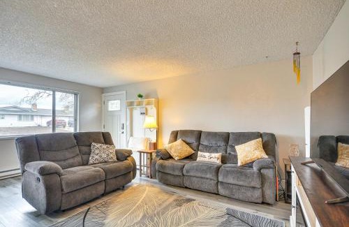 Evergreen House | Updated Duplex Home in Vancouver Quiet Location