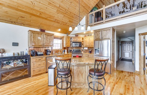 Garden Valley Cabin | Updated Garden Valley Home w/Fire Pit & Game Room