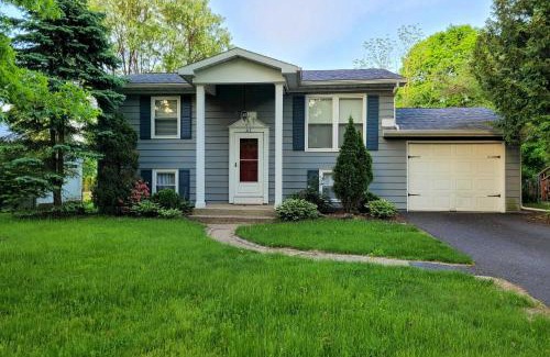Saratoga Springs House | Updated Home in the Heart of Saratoga Springs