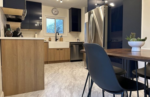 Miller Beach House | Updated Home Near Indiana Dunes And National Park