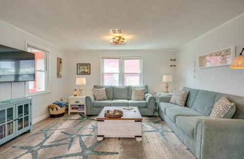 Kitty Hawk House | Updated Kitty Hawk Semi-Oceanfront with Ocean Views