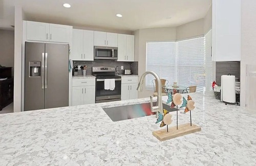 North Naples Villa | Updated Lakefront Villa!