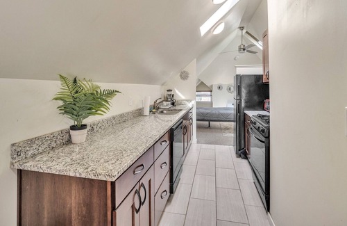 Mexicantown - Southwest Detroit Apartment | Updated Loft- Downtown Detroit Adjacent Southwest 1 Bedroom Apts by Redawning