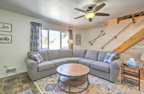 McCall House | Updated Rustic Retreat Cabin Walk to Payette Lake