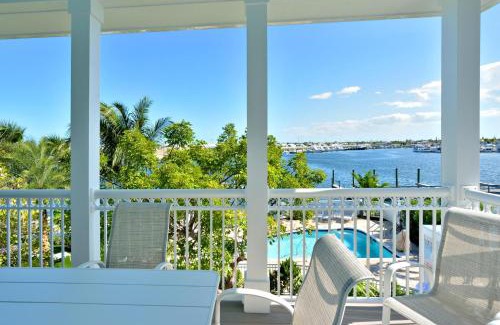Meadows House | Upper Bayview South