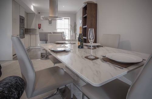 Saundersfoot Apartment | Upper Deck - 2 Bedroom Apartment - Saundersfoot