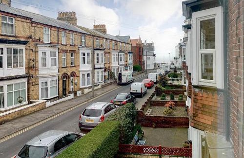 Muston House | Upper Floors At The Lawns