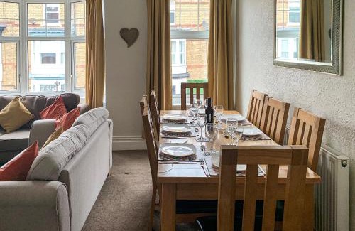 Muston House | Upper Floors At The Lawns