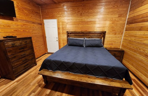 Fort Payne Apartment | Upper Loft Suite Near Little River Canyon