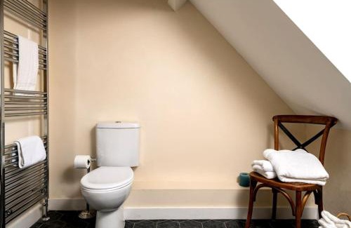 Aldborough Apartment | Upper Wing - Norfolk Cottage Agency